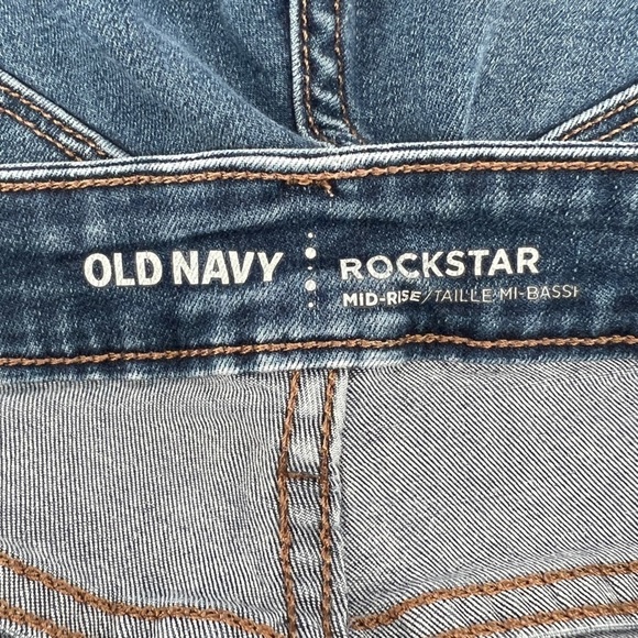 Old Navy Rock Star Mid Rise Skinny Distressed Jeans Size 2 Women’s - Picture 2 of 5